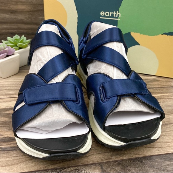 NIB Earth Cedar Kushma Adjustable Sport Sandals - Picture 3 of 11